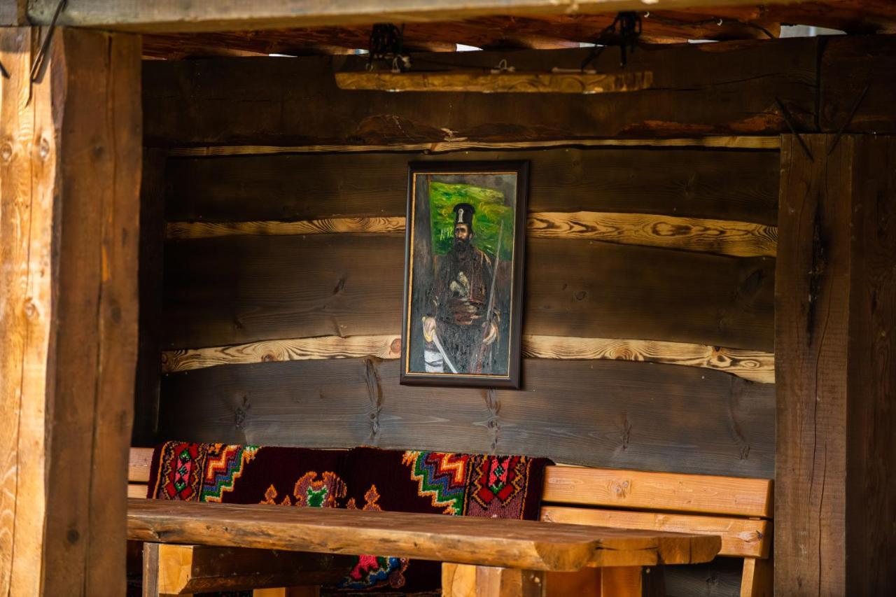 Етно Комплекс "Поп Грую Бански" Banya  Bagian luar foto